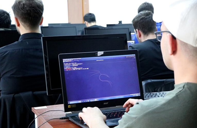 Üniversitelerde Siber Vatan’ın koruyucusu “beyaz şapkalı” hackerlar yetişiyor
